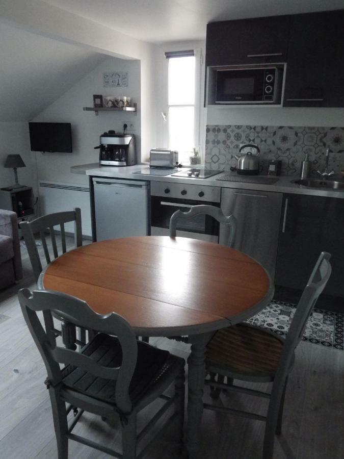Les Tournelles Apartment Versailles Exterior photo